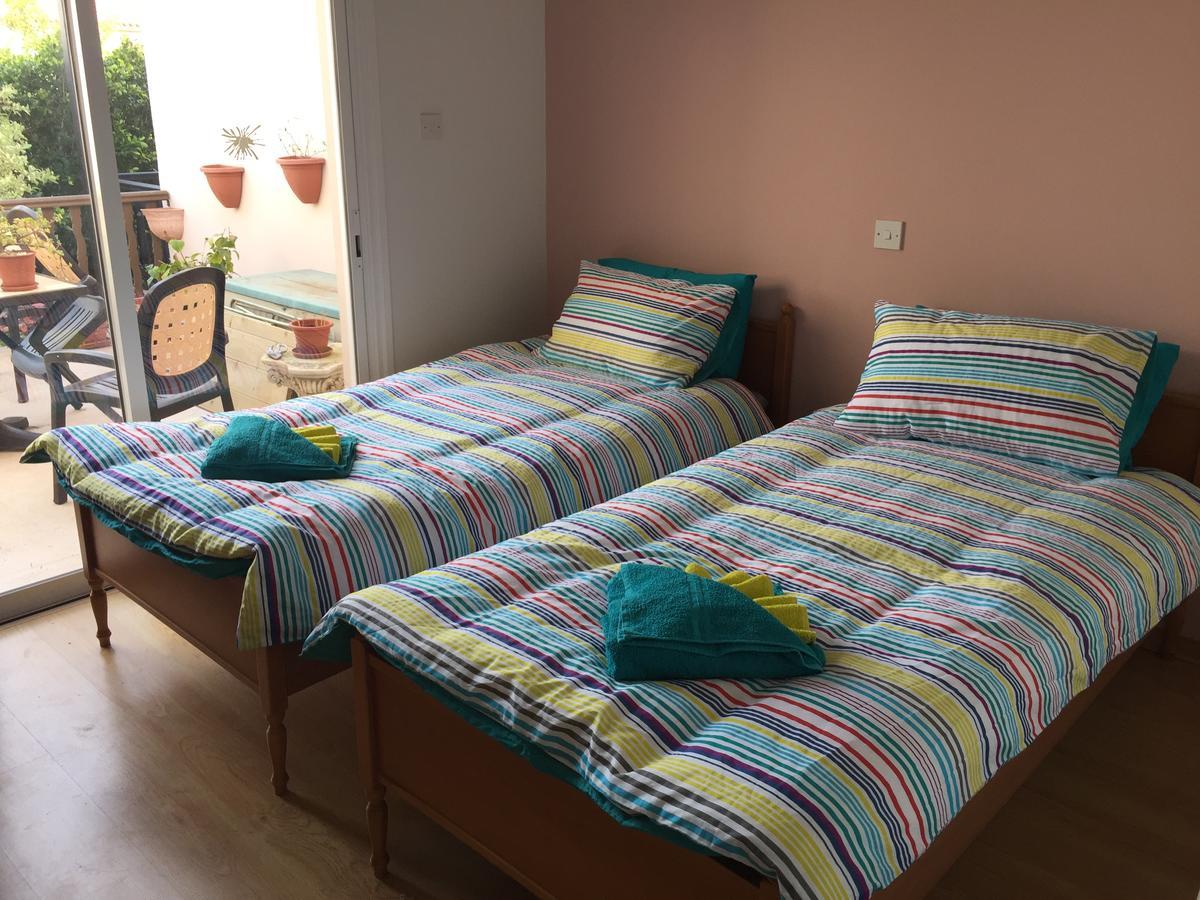 Limnaria Westpark Apartment Пафос Екстериор снимка